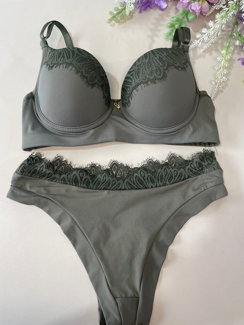 CONJUNTO LINGERIE LÍRIO